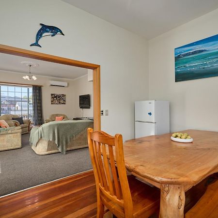 Ludstone Villa - A Charming Family Home Kaikoura Bagian luar foto