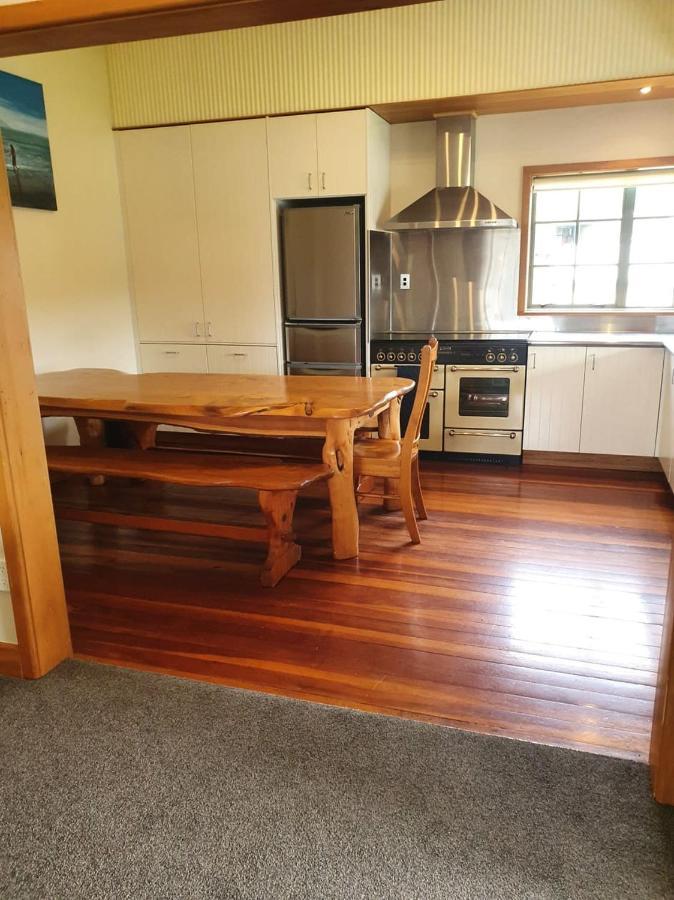 Ludstone Villa - A Charming Family Home Kaikoura Bagian luar foto