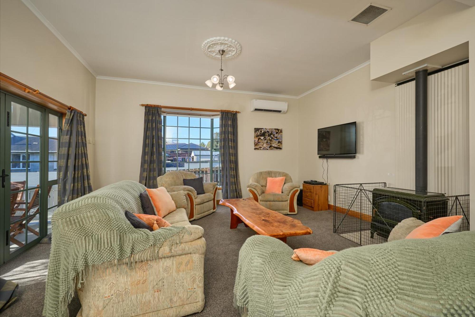 Ludstone Villa - A Charming Family Home Kaikoura Bagian luar foto