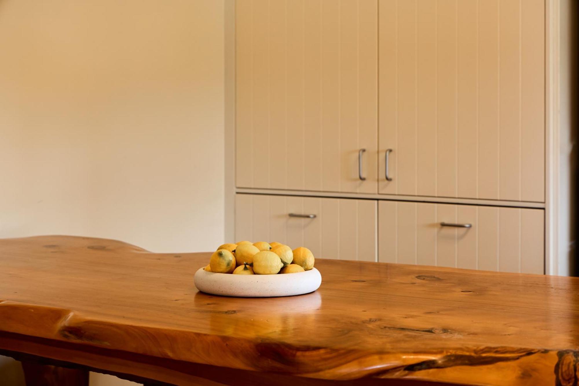 Ludstone Villa - A Charming Family Home Kaikoura Bagian luar foto